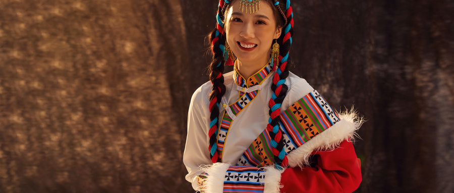 北京哪个大学开设表演专业?