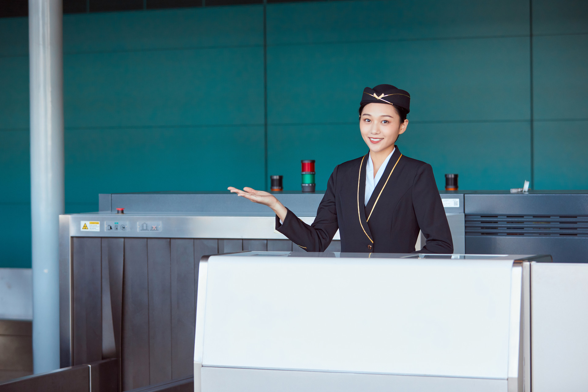 報考空乘專業需要培訓什么條件呢?