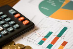 �Ӿ��������רҵ�Ŀγ���Ҫ������Щ��