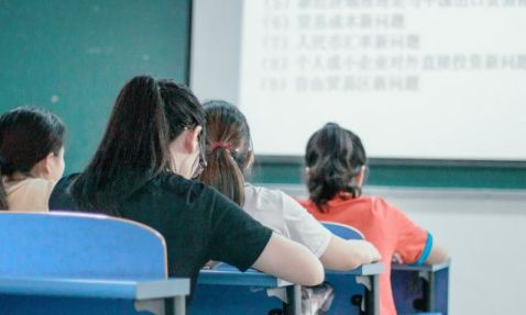 北京新府学外国语学校(国内班)高中招生政策盘点！非京籍可报名