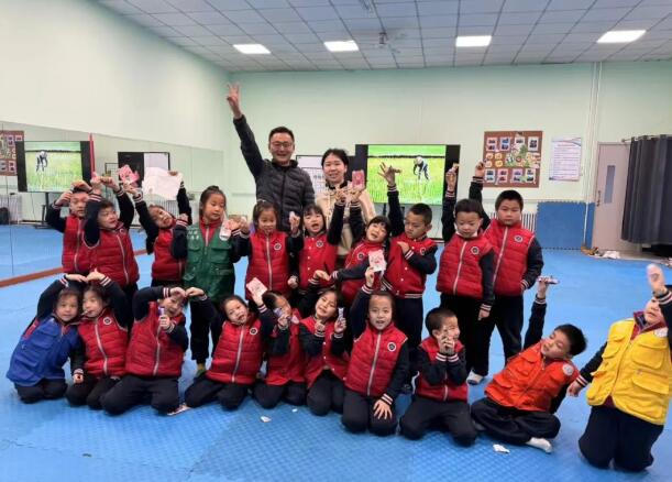 北京中关村外国语学校小学特色课程