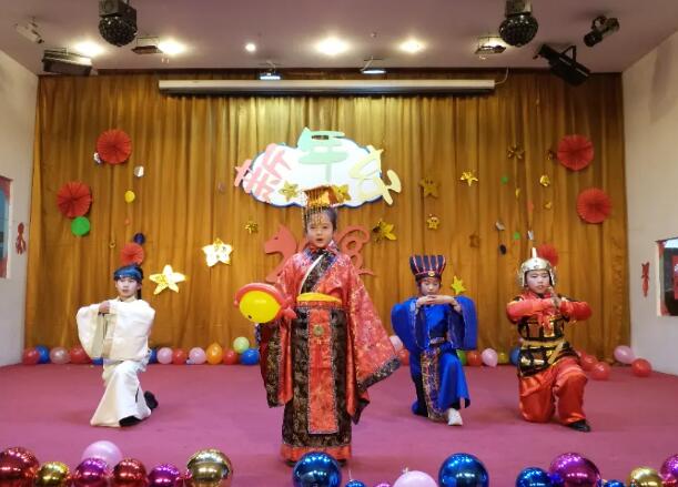 北京中关村外国语学校小学特色课程