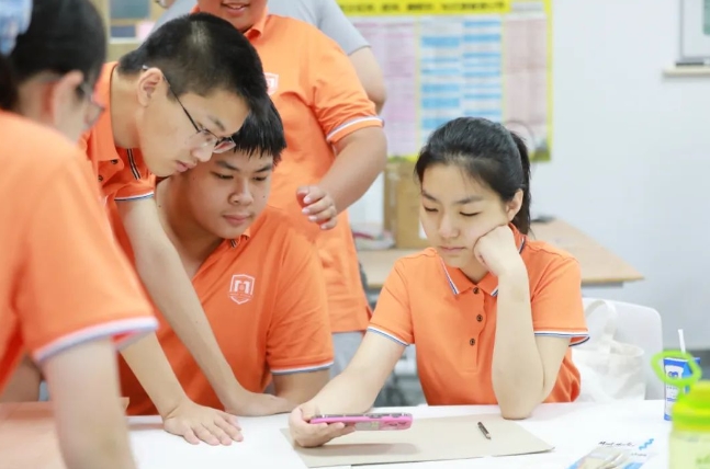 北京东方红学校明德学院夏令营