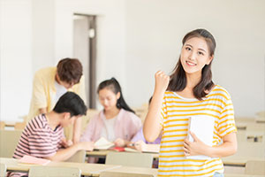 河北华油荣德小学课程体系设置！365高效课堂保障