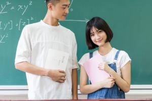 渤海大学继续教育学院高考难考吗？