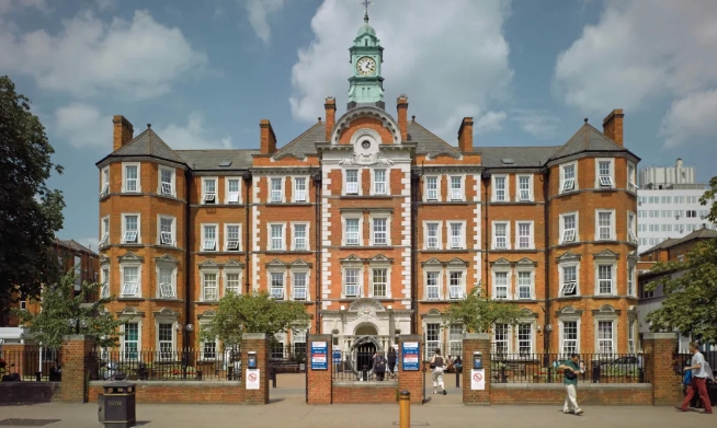 法拉古特学校天津校区英联邦方向班