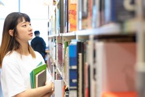 高考200分能上渤海大学继续教育学院吗?