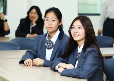 青苗学校(普高部)顶配师资：老师“更会教”，学生才能“更会考”！