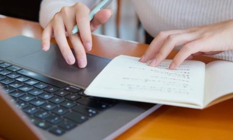 成都七中国际部一年学费