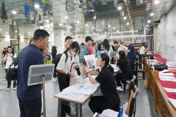 ����ͬ�������ѧУ��ѧ