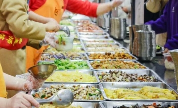 北京市中关村外国语学校食堂