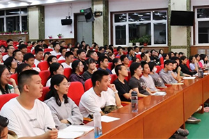 北京怀柔索兰诺中学开展高中语文学科学法指导系列讲座！