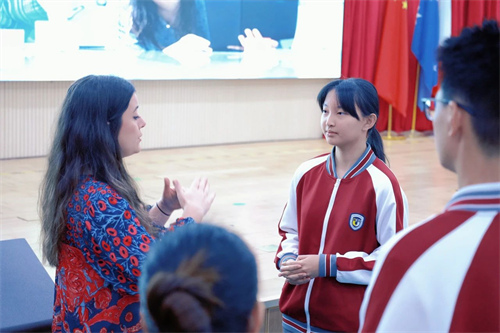 ���׶��ѧ���������ٱ���ͬ�������ѧУ�������ؼ�