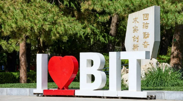 ѧ