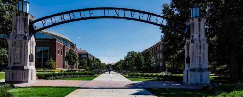 全封闭式初中学校