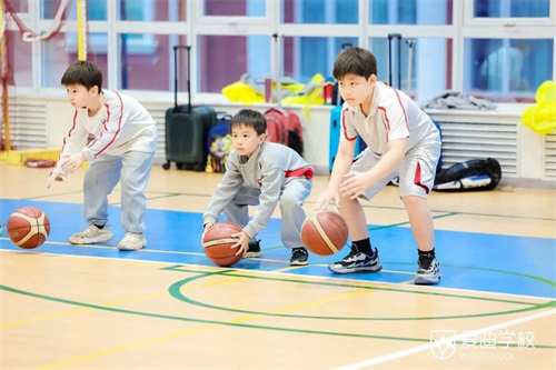 �����＾�˶���