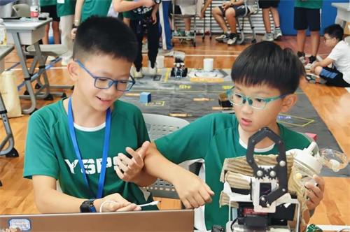 英雅盛彼德学校科技探秘日