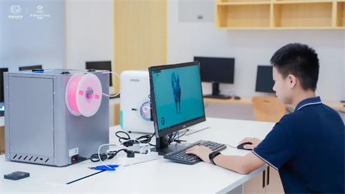 英雅盛彼德学校科技探秘日