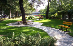 北京外国语大学英国工商管理留学预科班招生条件有哪些？