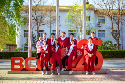北京中加学校|通州华仁学校2025年小学入学要求一览！没有北京户籍也可以报