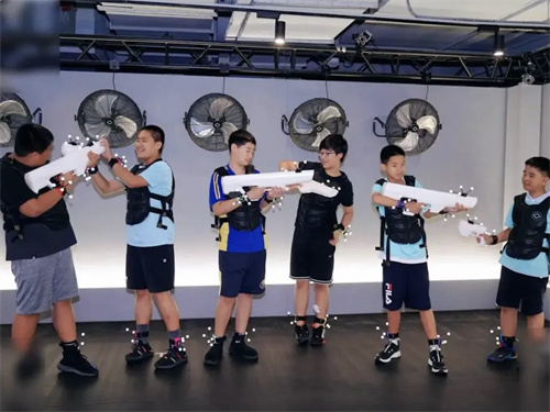 泰晤士高等教育携手海嘉学校
