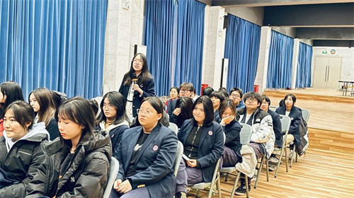 新加坡科廷大学校校长到访北京市中关村外国语学校