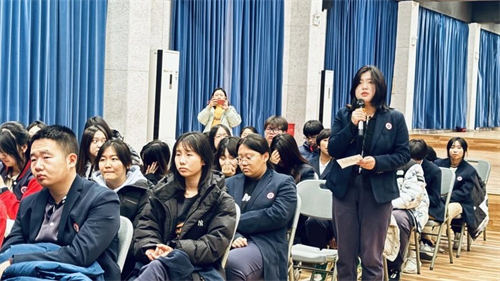 新加坡科廷大学校校长到访北京市中关村外国语学校