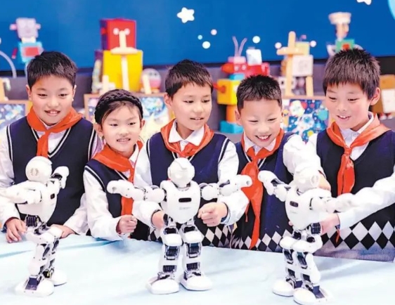 ���������˹����ܽ�����˽��ѧУ�Ƽ�