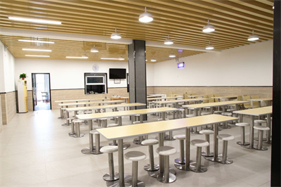 ������ͨ����˽������ѧУ