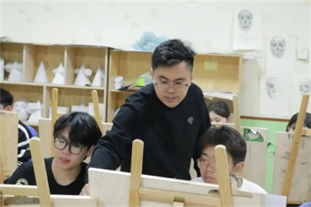三河市燕桥学校美术高考班招生信息盘点！针对艺考生美术生