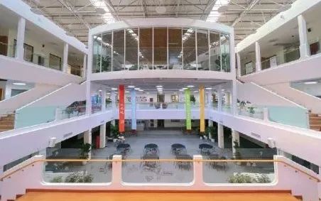 ����ѧУ����У��ס������