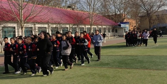 北京海淀区尚丽外国语学校是重点吗