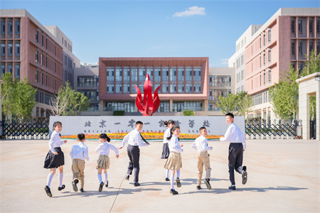 张家口未来学校