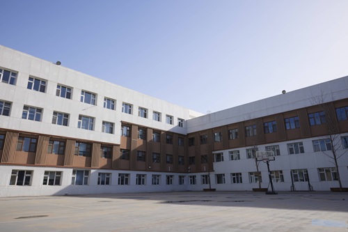 ����һ����֪ѧУ�ǹ���ѧУ��