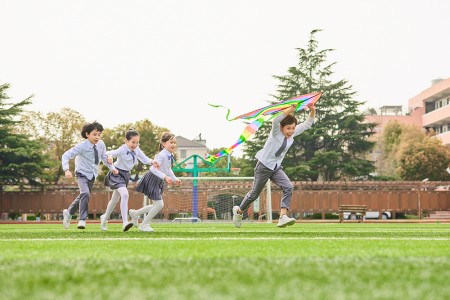 影响孩子自主学习？解读北京海淀区尚丽外国语学校2025年电子设备管理政策！
