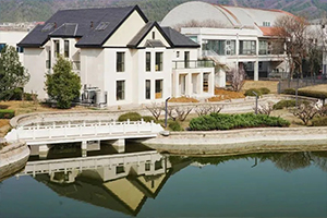 北京东方红学校琴湖