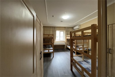 ����������ѧУ