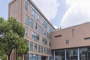摄图网_501006030_wx_大学教学楼(企业商用).jpg