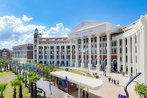 海南英雅盛彼德学校