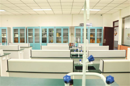 三河市燕桥学校