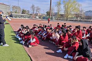 北京市丰台区新北赋学校高一年级开展心理拓展活动：携手同行，筑梦青春！