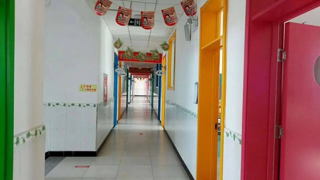 三河市燕郊金字塔学校