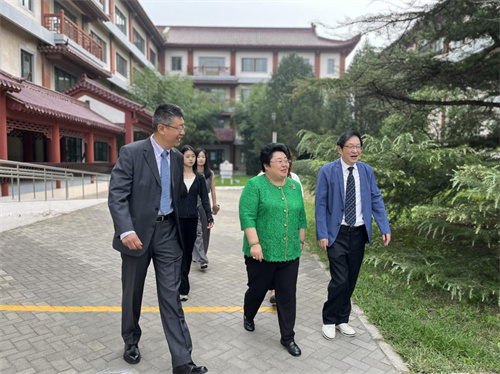 拔萃橘郡OCAHS课程学部授牌