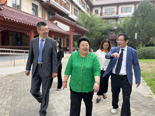 拔萃橘郡OCAHS课程学部授牌