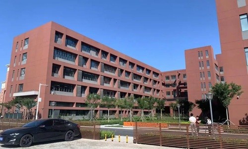 天津英华实验学校