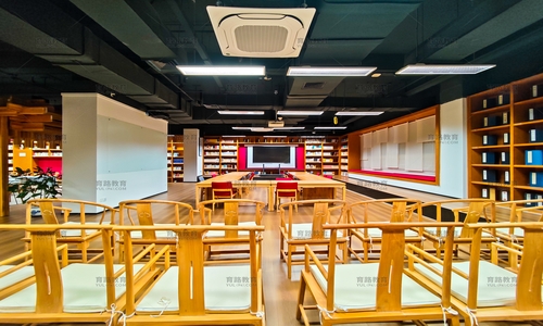 ��Ӣ��ѧУͼ����ھ�