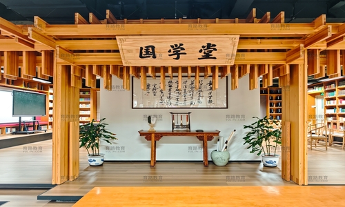 ��Ӣ��ѧУͼ����ھ�