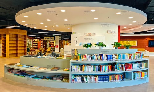 ��Ӣ��ѧУͼ����ھ�