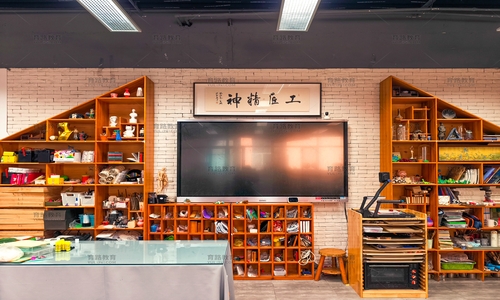 ��Ӣ��ѧУ���ս���ѧ����Ʒ