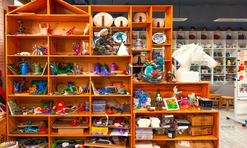 ��Ӣ��ѧУ���ս���ѧ����Ʒ